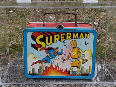 RARE ORIGINAL 1954 SUPERMAN ROBOT METAL ADCO LUNCHPAL UNRESTORED DC SUPERHERO VG